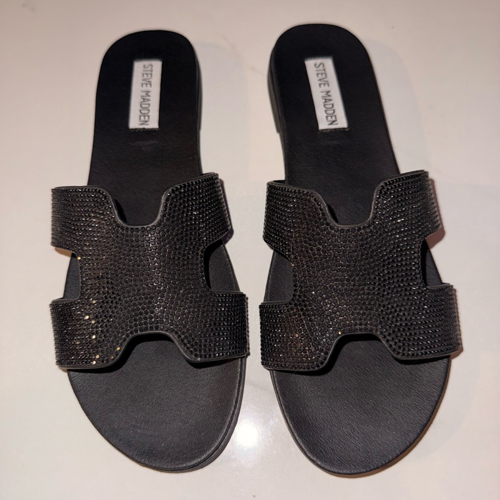 Steve Madden Black “H” Sandals - Picture 4 of 5